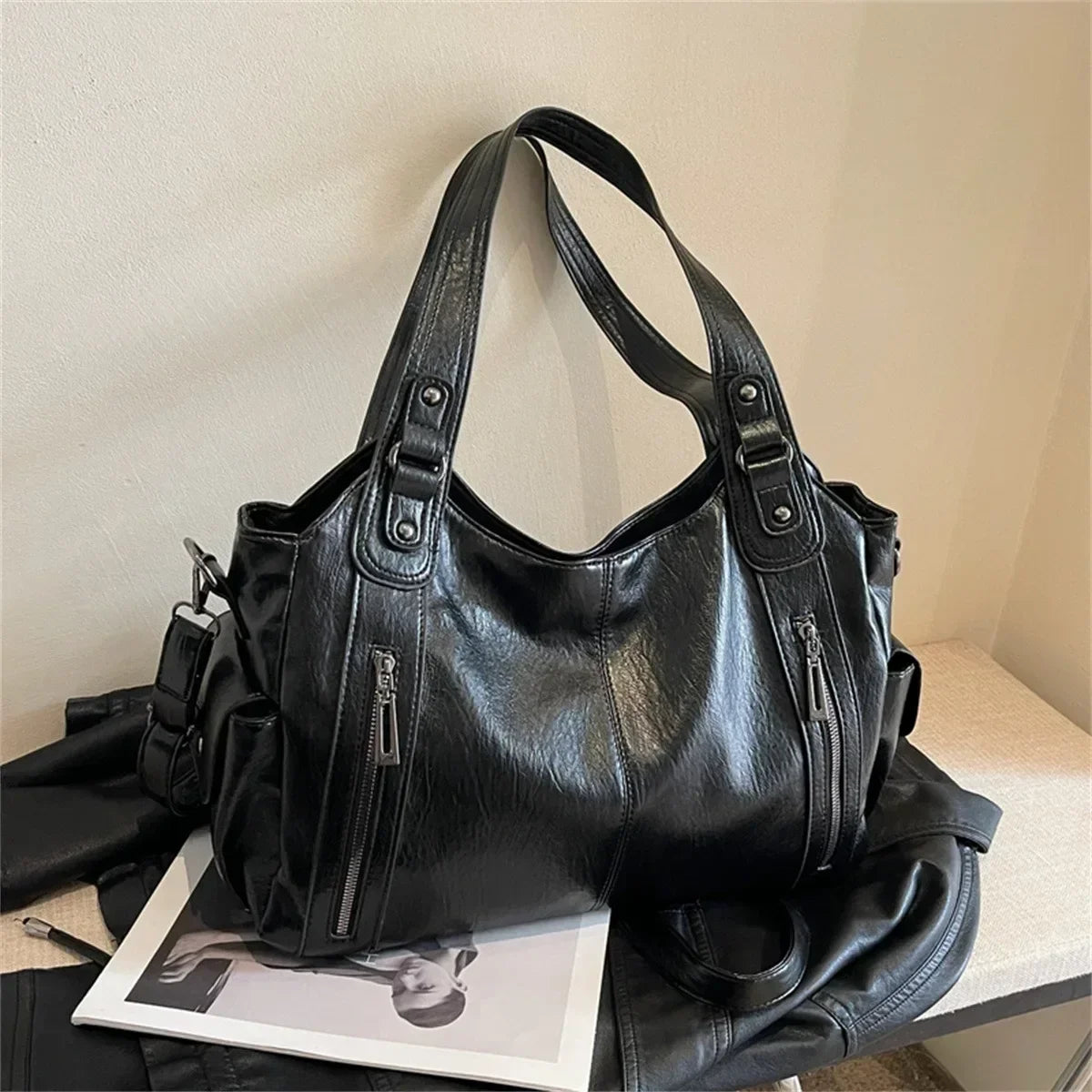 Soft Interior Compartment Shoulder Bags 2026 High Quality Contrasting Colors Bags for Women Fashion Zipper PU Women's Handbags