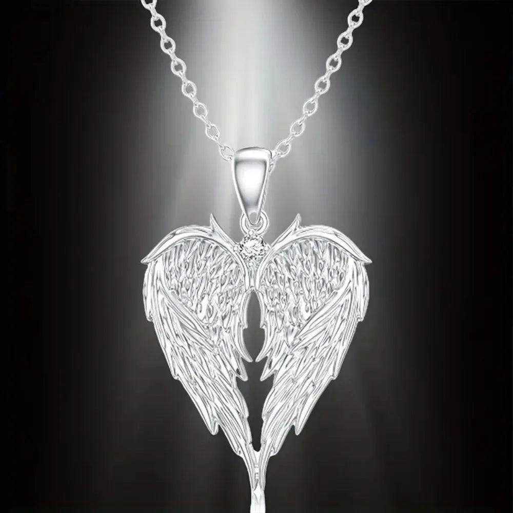 New Hip-hop Fashion Feather Angel's Wings Heart Inlay Zircon Pendant Necklace for Men Women Rock Punk Jewelry Accessories Gifts