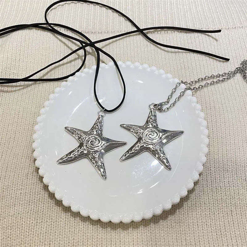 Exaggerated Metal Big Starfish Pendant Necklace for Women Gothic Hip Hop Silver Color Pentagram Star Chain Necklace Y2K Jewelry