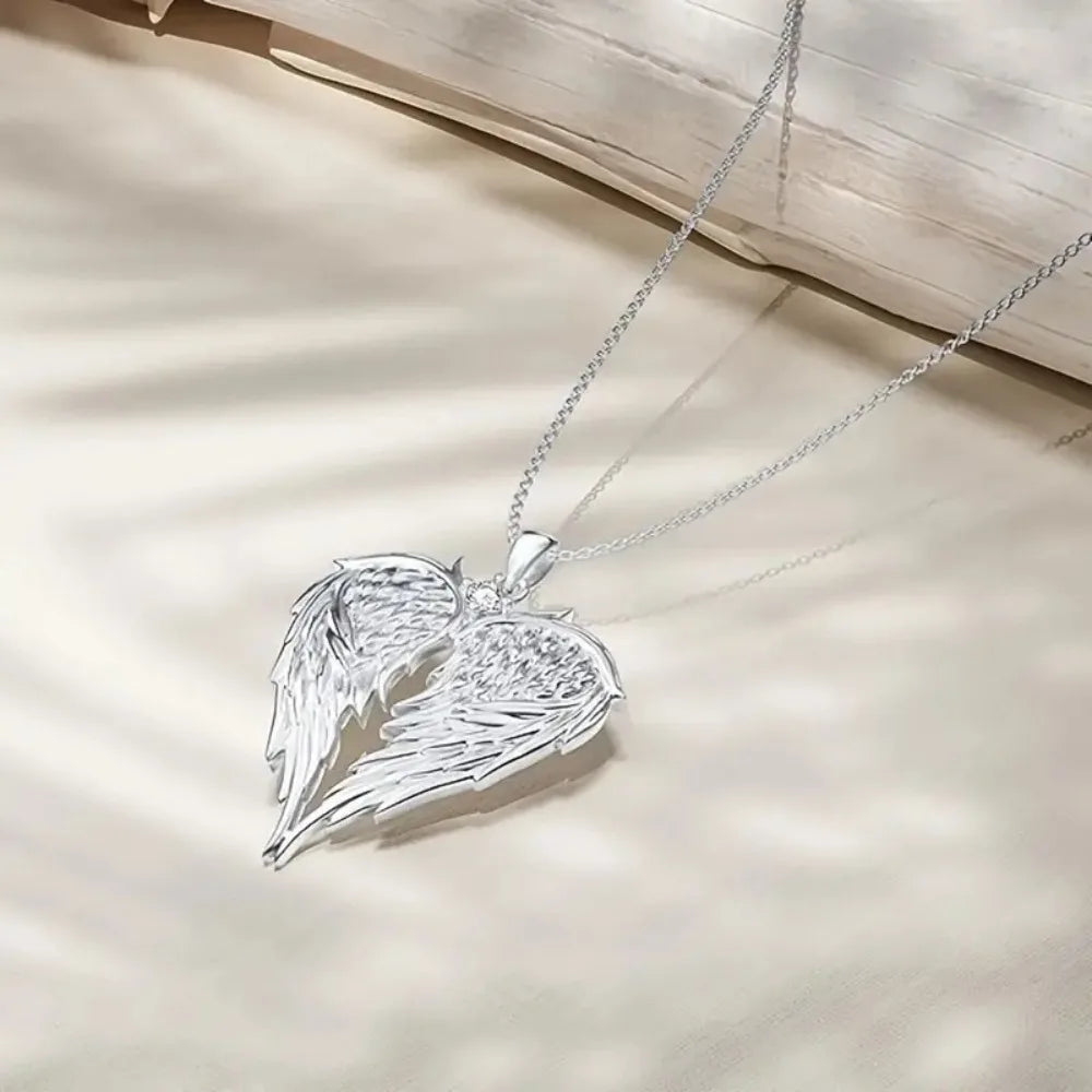 New Hip-hop Fashion Feather Angel's Wings Heart Inlay Zircon Pendant Necklace for Men Women Rock Punk Jewelry Accessories Gifts